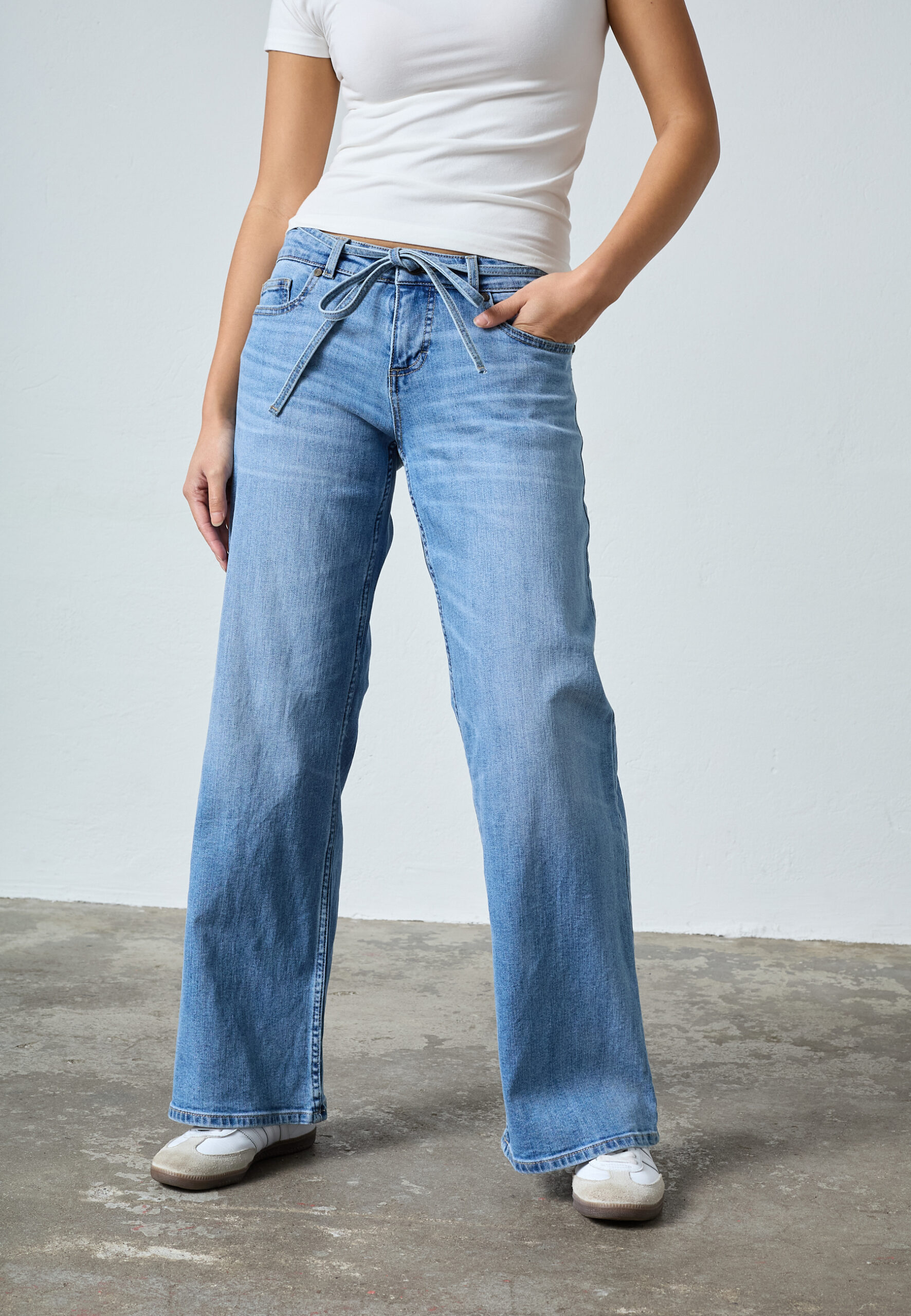 Sisterspoint Onea Belt.JE8 Jeans